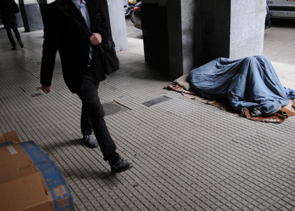 Persona en situación de calle durmiendo